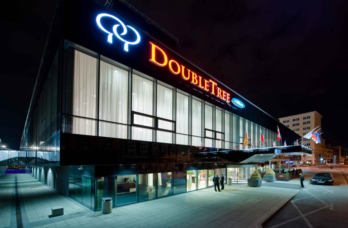 doubletree 8