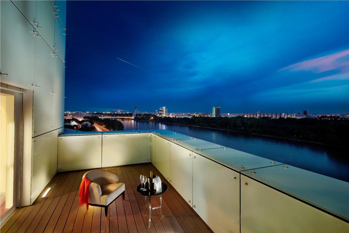 river park hotel 8