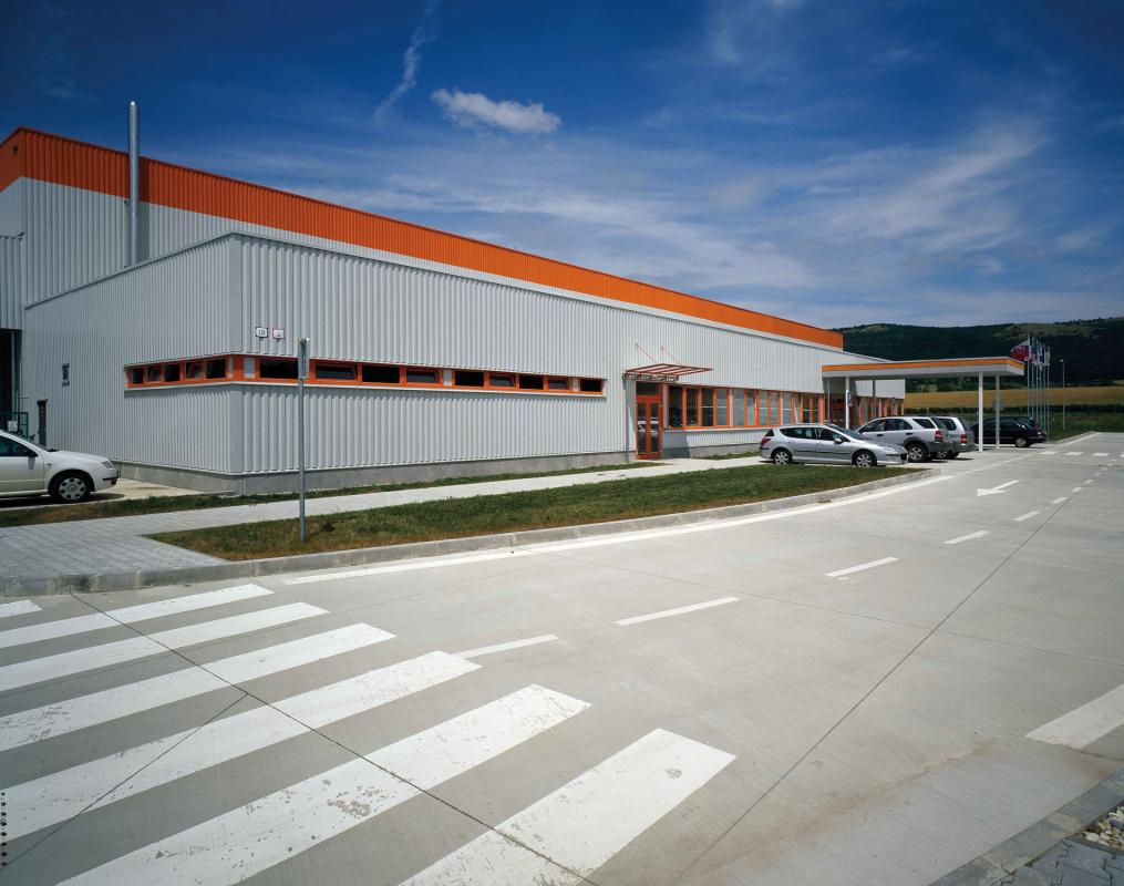 Nitra 4