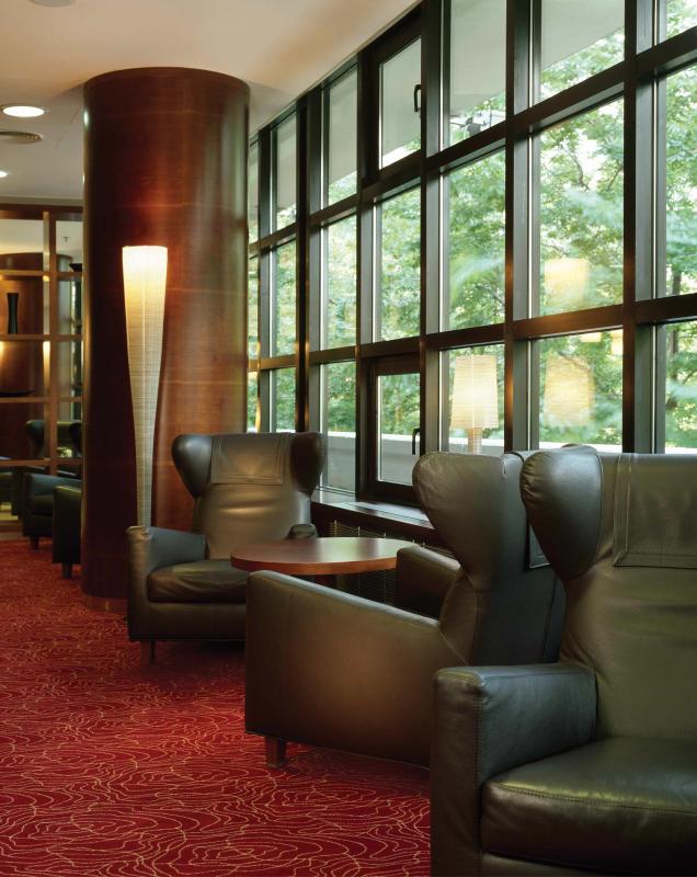 crowne plaza 4